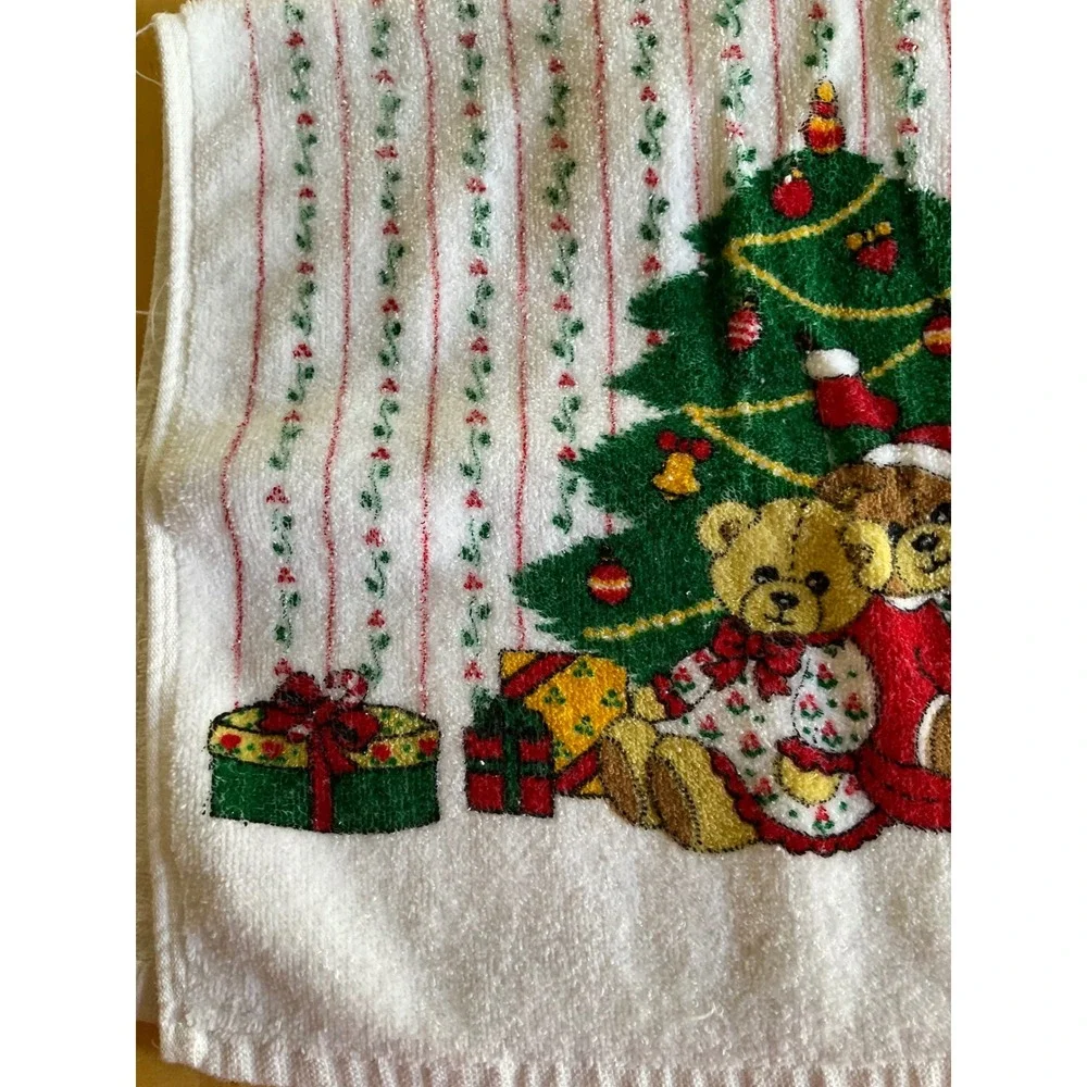 Vintage Christmas Hand Towels Set of 2 Teddy Bears Christmas Tree Holiday Decor